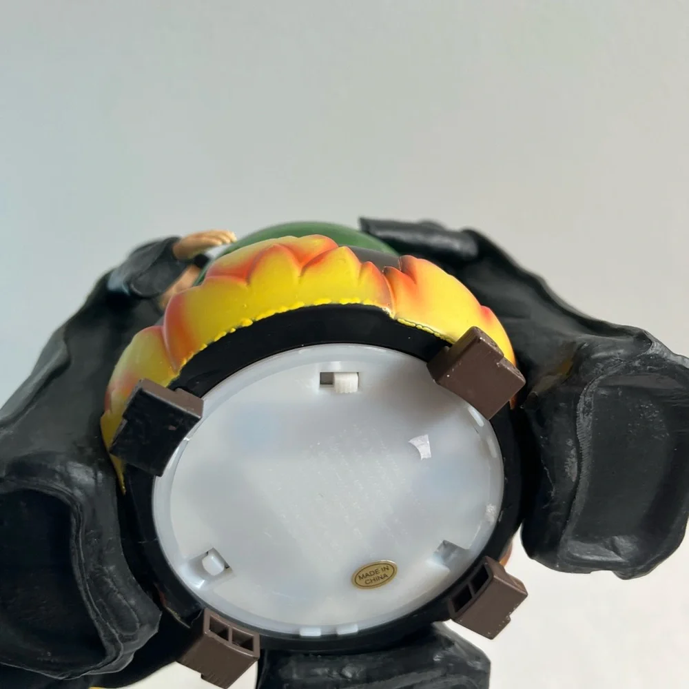 Halloween witch bubbling cauldron decoration‎